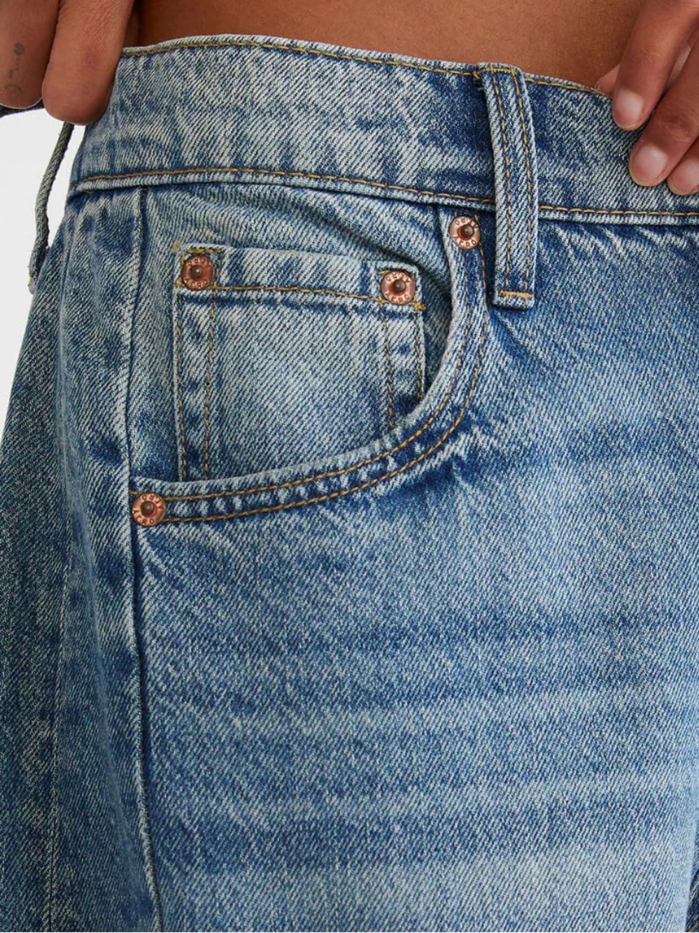 Mid Rise Barrel Leg Jeans - Picture 3 of 3
